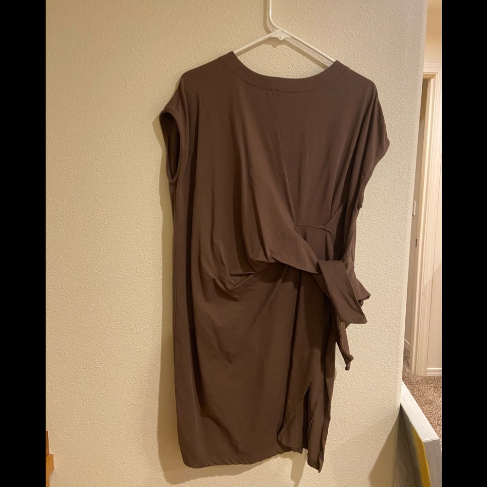 Brown short dress from Tokyo